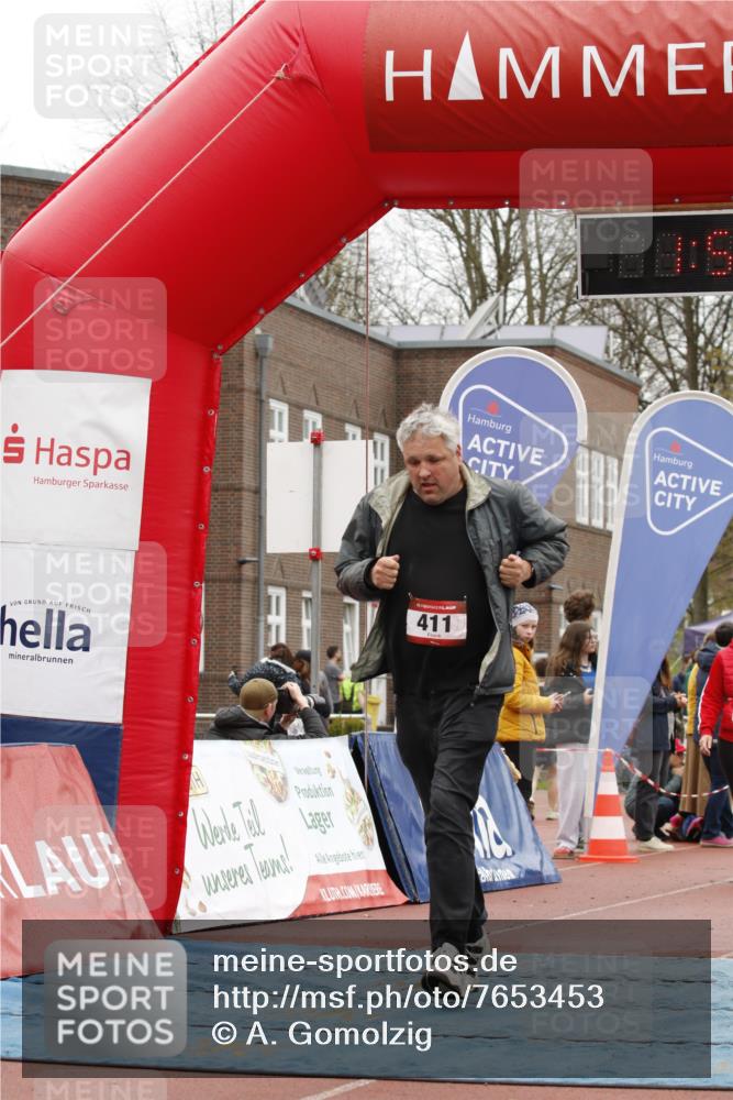 13.04.2025 - Hammer Lauf A. Gomolzig http://msf.ph/oto/7653453 13.04.2025 12:56:14 Ziel 145, 397, 411, 442 meine-sportfotos.de
