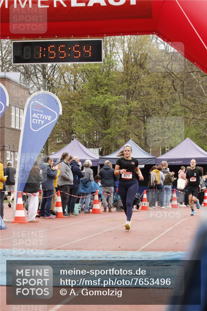 13.04.2025 - Hammer Lauf A. Gomolzig http://msf.ph/oto/7653496 13.04.2025 12:55:53 Ziel 571, 1051 meine-sportfotos.de