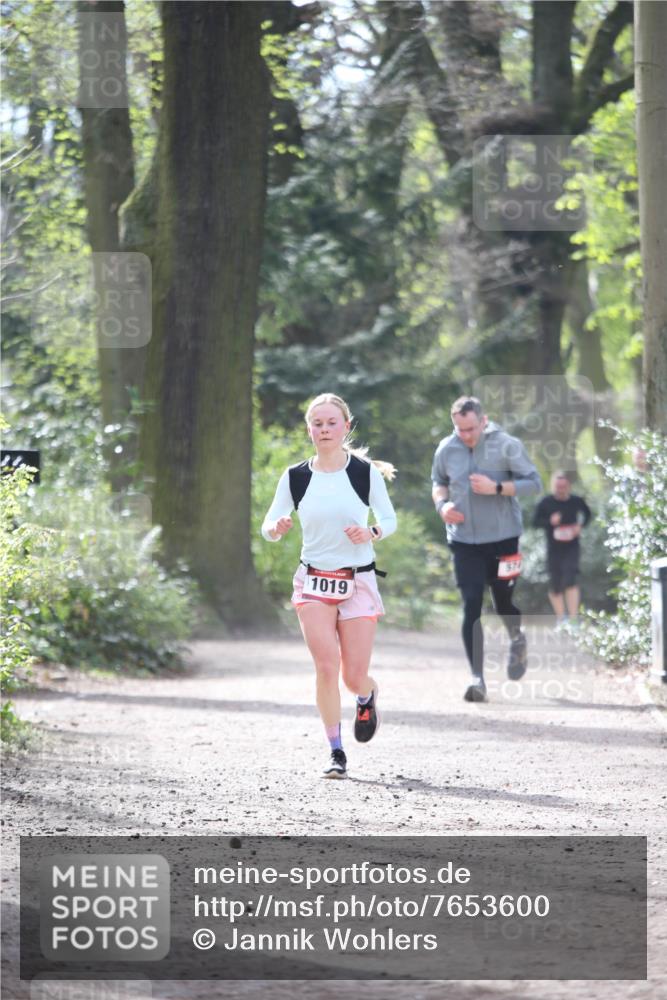 13.04.2025 - Hammer Lauf Jannik Wohlers http://msf.ph/oto/7653600 13.04.2025 10:39:31 Laufen 1019 meine-sportfotos.de
