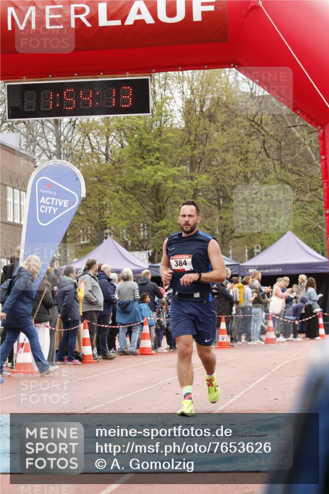 13.04.2025 - Hammer Lauf A. Gomolzig http://msf.ph/oto/7653626 13.04.2025 12:54:12 Ziel 384, 670, 1808 meine-sportfotos.de