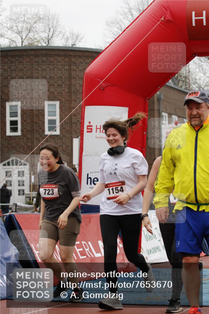 13.04.2025 - Hammer Lauf A. Gomolzig http://msf.ph/oto/7653670 13.04.2025 12:53:51 Ziel 153, 218, 302, 396, 502, 1154, 1590, 1858, 1896 meine-sportfotos.de