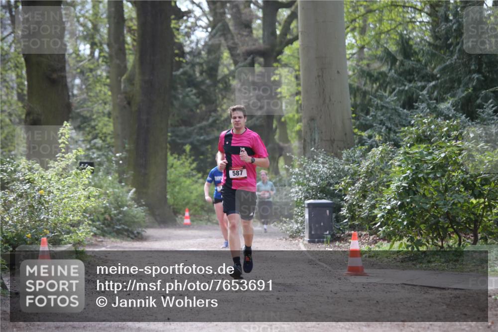 13.04.2025 - Hammer Lauf Jannik Wohlers http://msf.ph/oto/7653691 13.04.2025 10:38:59 Laufen 587 meine-sportfotos.de