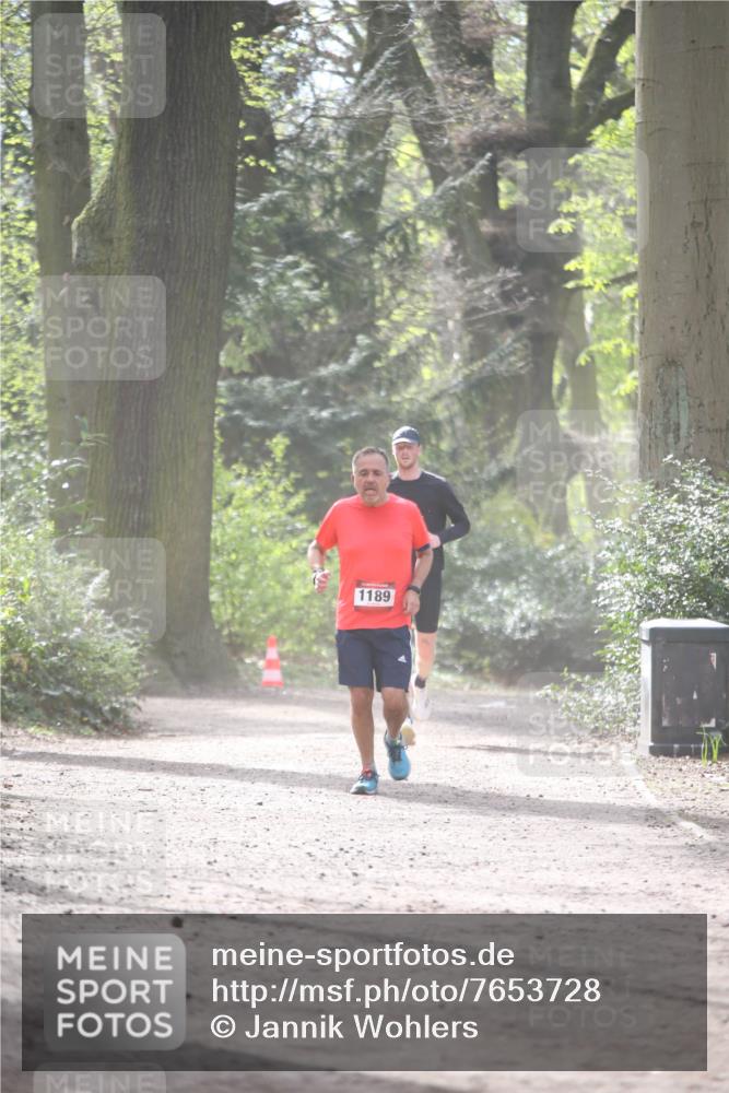13.04.2025 - Hammer Lauf Jannik Wohlers http://msf.ph/oto/7653728 13.04.2025 10:38:44 Laufen 1189 meine-sportfotos.de