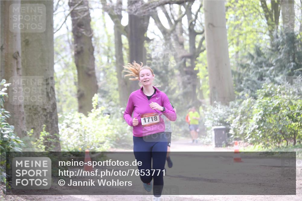 13.04.2025 - Hammer Lauf Jannik Wohlers http://msf.ph/oto/7653771 13.04.2025 10:38:23 Laufen 15, 1718 meine-sportfotos.de