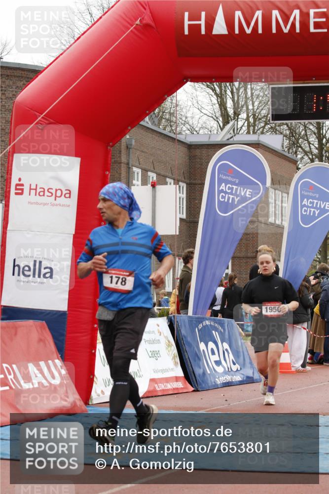 13.04.2025 - Hammer Lauf A. Gomolzig http://msf.ph/oto/7653801 13.04.2025 12:52:42 Ziel 178, 220, 1950 meine-sportfotos.de