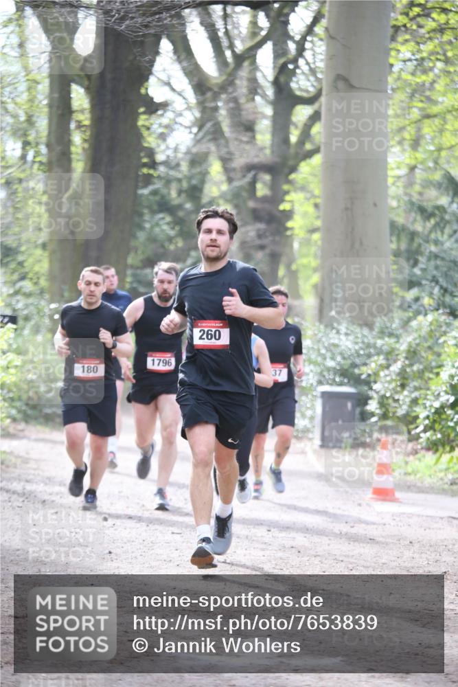 13.04.2025 - Hammer Lauf Jannik Wohlers http://msf.ph/oto/7653839 13.04.2025 10:38:12 Laufen 180, 1796, 15, 260, 37 meine-sportfotos.de