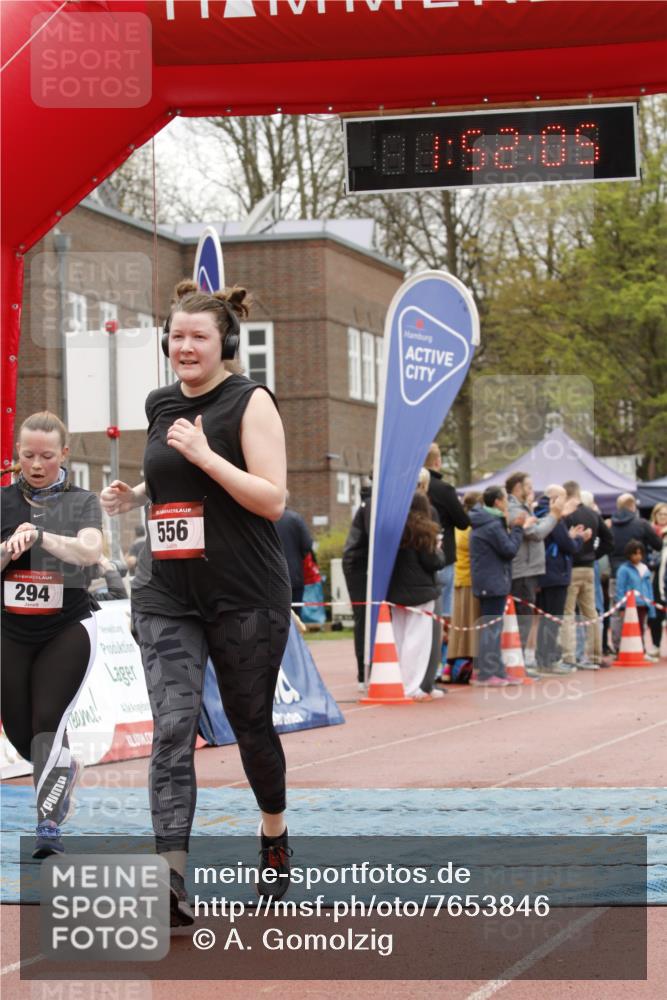 13.04.2025 - Hammer Lauf A. Gomolzig http://msf.ph/oto/7653846 13.04.2025 12:52:03 Ziel 294, 556, 1022, 1023 meine-sportfotos.de