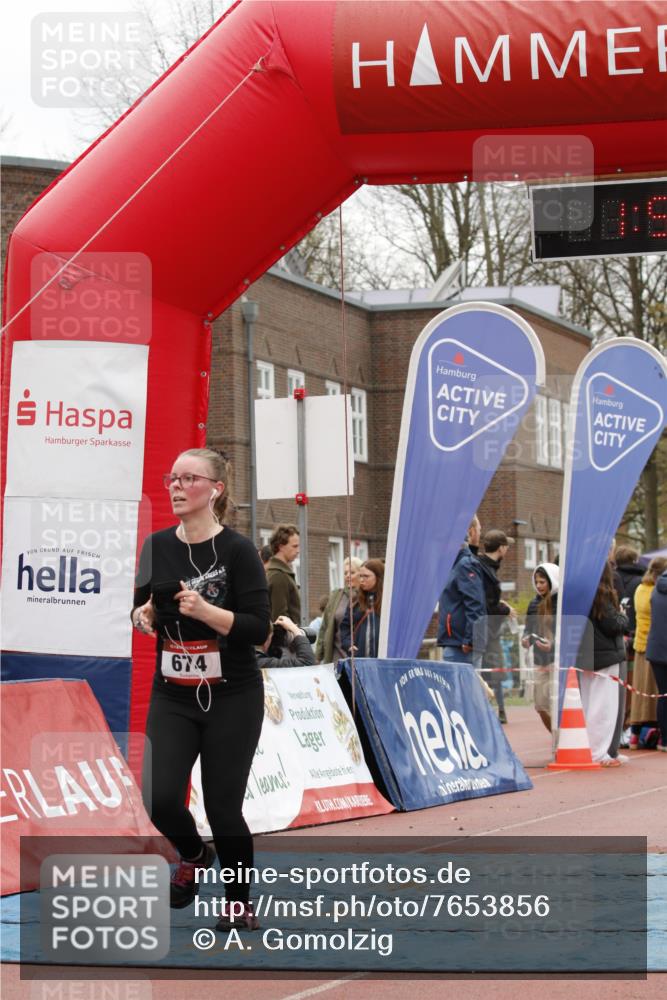 13.04.2025 - Hammer Lauf A. Gomolzig http://msf.ph/oto/7653856 13.04.2025 12:51:55 Ziel 674, 1107, 1108 meine-sportfotos.de