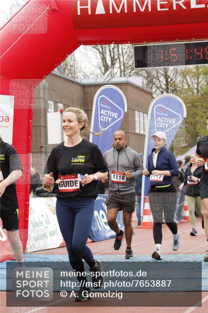 13.04.2025 - Hammer Lauf A. Gomolzig http://msf.ph/oto/7653887 13.04.2025 12:51:43 Ziel 109, 980, 1040, 1117, 1118, 1280, 1560, 1862 meine-sportfotos.de