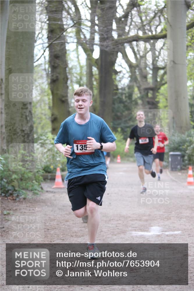 13.04.2025 - Hammer Lauf Jannik Wohlers http://msf.ph/oto/7653904 13.04.2025 10:37:47 Laufen 15, 135 meine-sportfotos.de