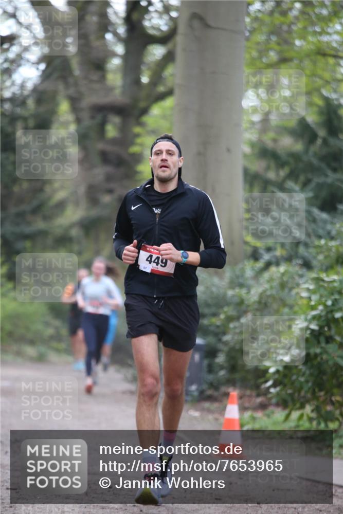13.04.2025 - Hammer Lauf Jannik Wohlers http://msf.ph/oto/7653965 13.04.2025 10:37:31 Laufen 15, 449, 57 meine-sportfotos.de