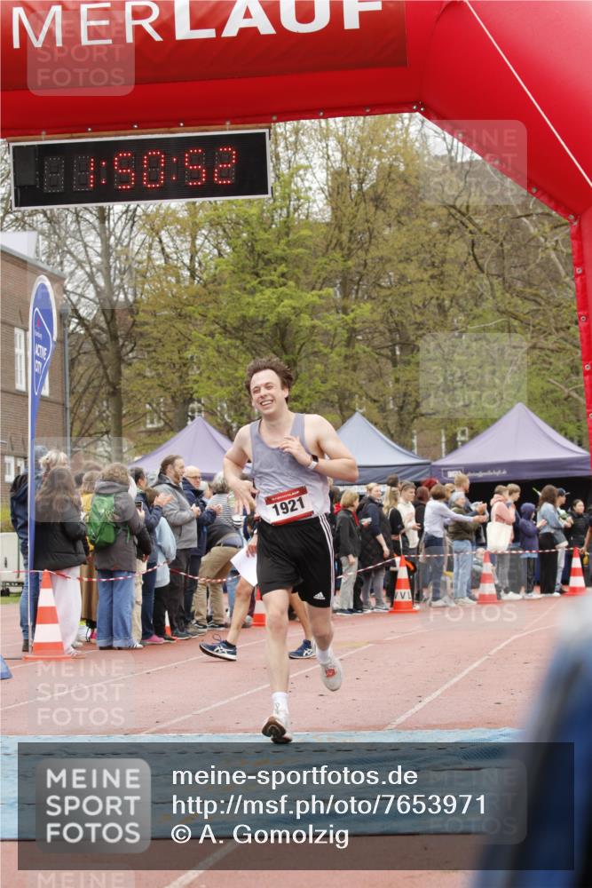 13.04.2025 - Hammer Lauf A. Gomolzig http://msf.ph/oto/7653971 13.04.2025 12:50:50 Ziel 21, 1563, 1577, 1610, 1921 meine-sportfotos.de