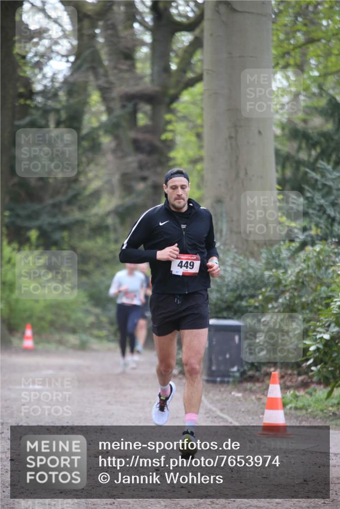 13.04.2025 - Hammer Lauf Jannik Wohlers http://msf.ph/oto/7653974 13.04.2025 10:37:30 Laufen 449 meine-sportfotos.de