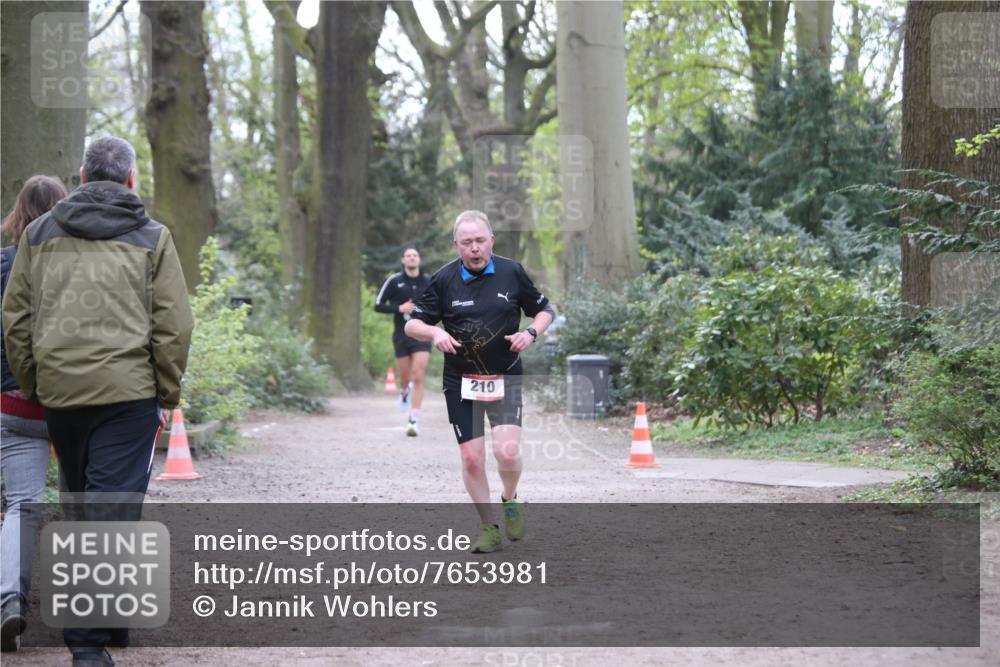 13.04.2025 - Hammer Lauf Jannik Wohlers http://msf.ph/oto/7653981 13.04.2025 10:37:27 Laufen 210 meine-sportfotos.de