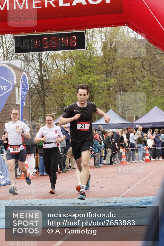 13.04.2025 - Hammer Lauf A. Gomolzig http://msf.ph/oto/7653983 13.04.2025 12:50:46 Ziel 21, 688, 712, 1000, 1289, 1312, 1563, 1577, 1610, 1921 meine-sportfotos.de