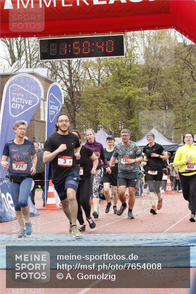 13.04.2025 - Hammer Lauf A. Gomolzig http://msf.ph/oto/7654008 13.04.2025 12:50:38 Ziel 3, 161, 688, 712, 771, 1000, 1289, 1312 meine-sportfotos.de