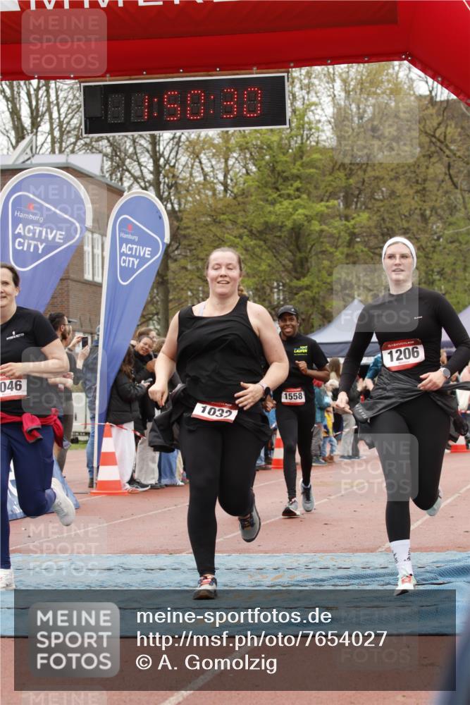 13.04.2025 - Hammer Lauf A. Gomolzig http://msf.ph/oto/7654027 13.04.2025 12:50:29 Ziel 161, 1032, 1046, 1205, 1206, 1558, 1998 meine-sportfotos.de