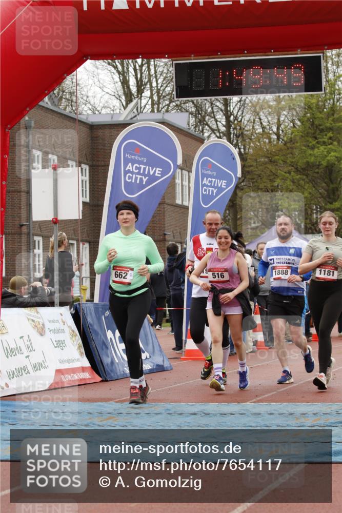 13.04.2025 - Hammer Lauf A. Gomolzig http://msf.ph/oto/7654117 13.04.2025 12:49:47 Ziel 193, 454, 516, 662, 1181, 1702, 1888, 1911 meine-sportfotos.de