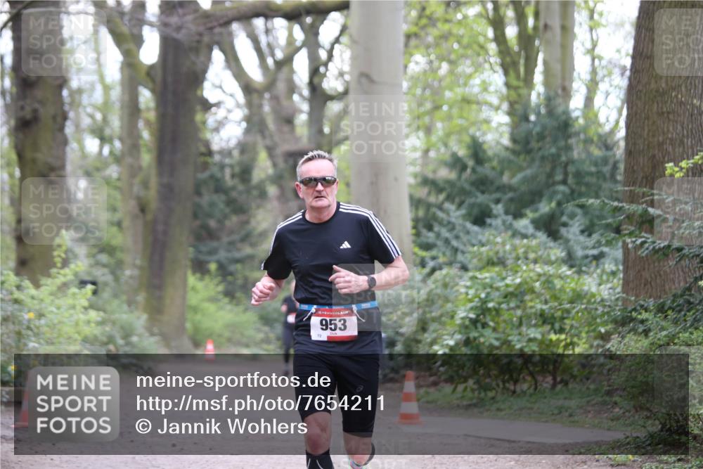 13.04.2025 - Hammer Lauf Jannik Wohlers http://msf.ph/oto/7654211 13.04.2025 10:36:09 Laufen 15, 72, 953 meine-sportfotos.de