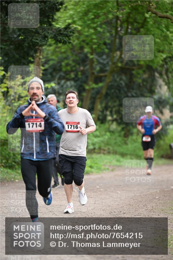 13.04.2025 - Hammer Lauf Dr. Thomas Lammeyer http://msf.ph/oto/7654215 13.04.2025 10:33:52 Laufen 1714, 15, 1716 meine-sportfotos.de