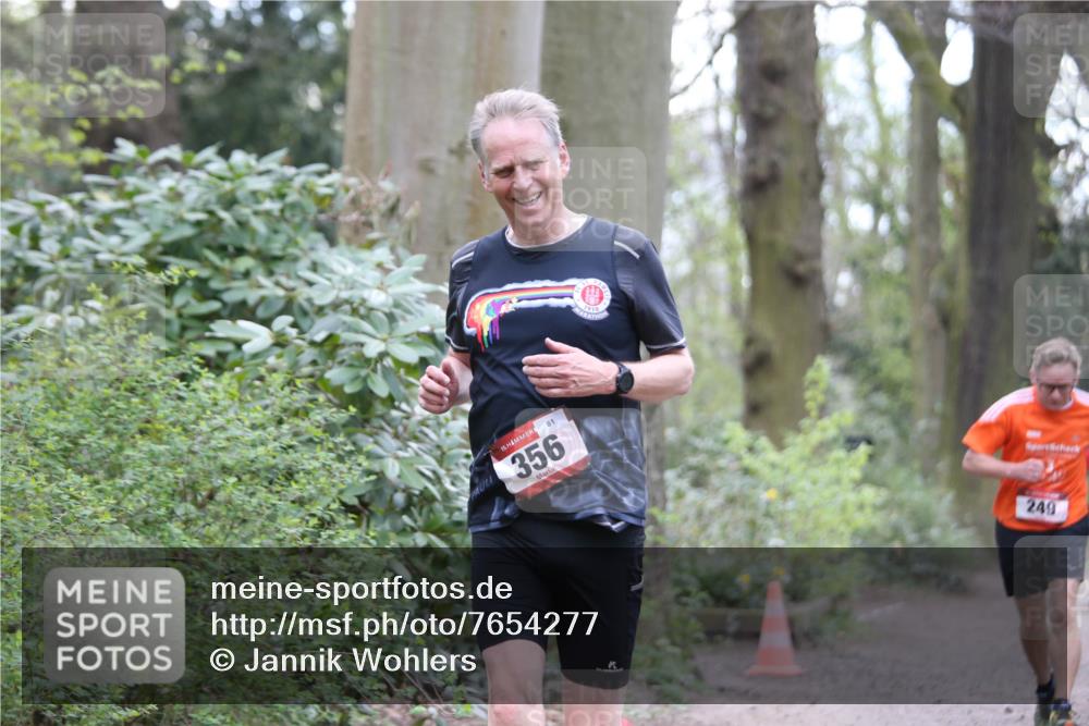 13.04.2025 - Hammer Lauf Jannik Wohlers http://msf.ph/oto/7654277 13.04.2025 10:35:54 Laufen 15, 81, 356, 910, 249 meine-sportfotos.de