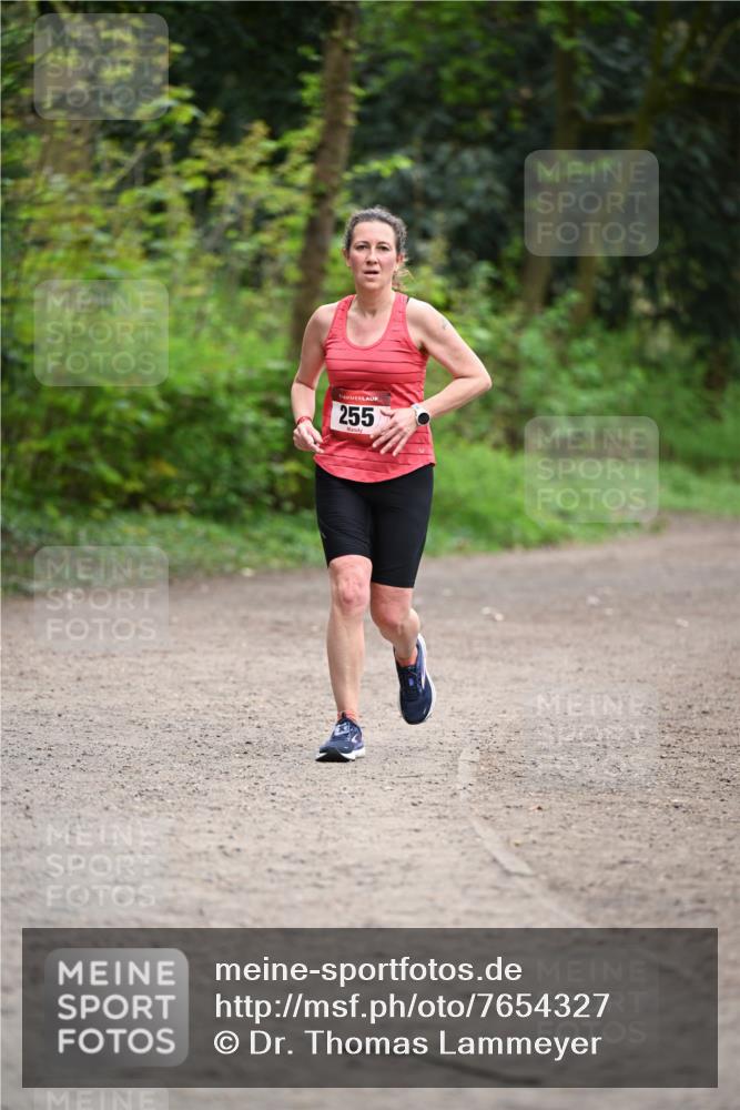 13.04.2025 - Hammer Lauf Dr. Thomas Lammeyer http://msf.ph/oto/7654327 13.04.2025 10:34:15 Laufen 255 meine-sportfotos.de