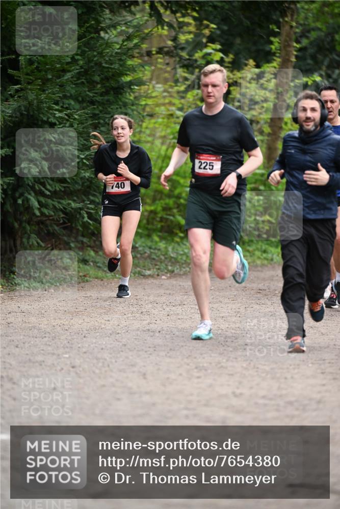 13.04.2025 - Hammer Lauf Dr. Thomas Lammeyer http://msf.ph/oto/7654380 13.04.2025 10:34:20 Laufen 740, 225 meine-sportfotos.de