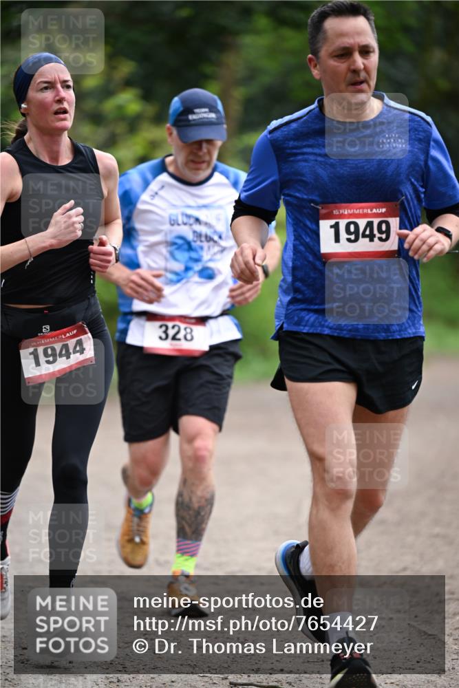 13.04.2025 - Hammer Lauf Dr. Thomas Lammeyer http://msf.ph/oto/7654427 13.04.2025 10:34:24 Laufen 15, 1949, 15, 1944, 328 meine-sportfotos.de