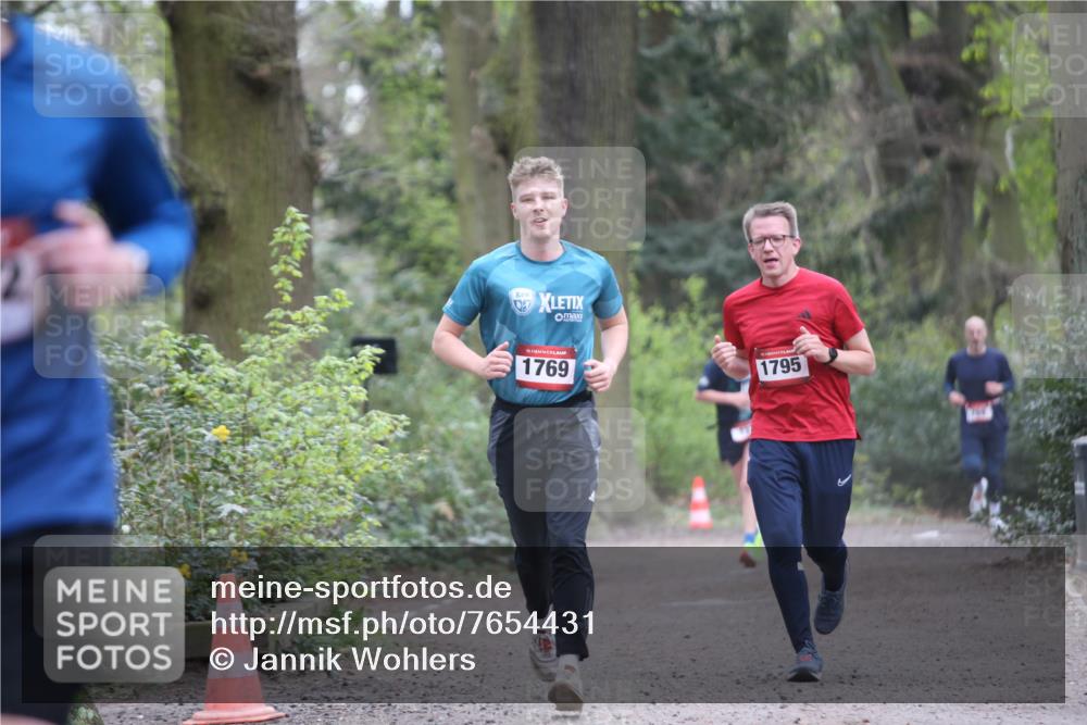 13.04.2025 - Hammer Lauf Jannik Wohlers http://msf.ph/oto/7654431 13.04.2025 10:34:49 Laufen 15, 1769, 1795 meine-sportfotos.de