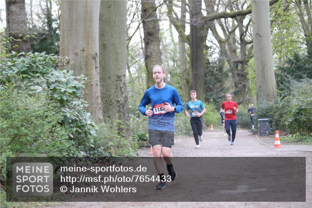 13.04.2025 - Hammer Lauf Jannik Wohlers http://msf.ph/oto/7654433 13.04.2025 10:34:48 Laufen 1182, 176, 1795 meine-sportfotos.de