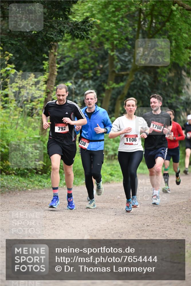 13.04.2025 - Hammer Lauf Dr. Thomas Lammeyer http://msf.ph/oto/7654444 13.04.2025 10:34:42 Laufen 792, 238, 1106, 1708 meine-sportfotos.de