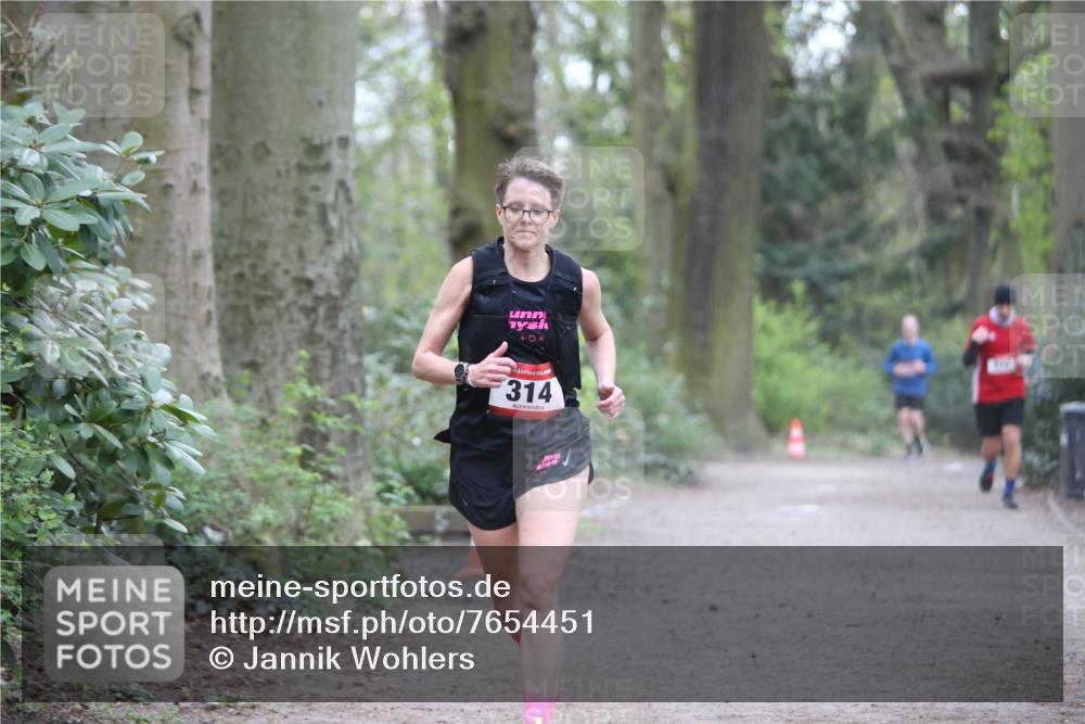 13.04.2025 - Hammer Lauf Jannik Wohlers http://msf.ph/oto/7654451 13.04.2025 10:34:36 Laufen 0, 314 meine-sportfotos.de