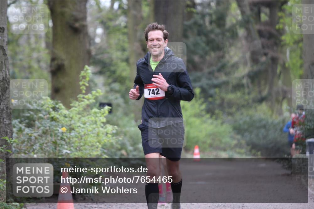13.04.2025 - Hammer Lauf Jannik Wohlers http://msf.ph/oto/7654465 13.04.2025 10:34:32 Laufen 742 meine-sportfotos.de
