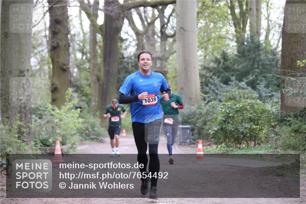 13.04.2025 - Hammer Lauf Jannik Wohlers http://msf.ph/oto/7654492 13.04.2025 10:34:25 Laufen 1964, 1039, 1279 meine-sportfotos.de
