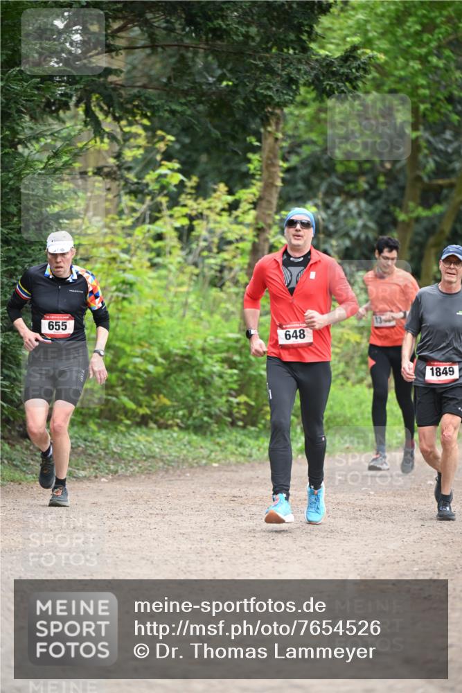 13.04.2025 - Hammer Lauf Dr. Thomas Lammeyer http://msf.ph/oto/7654526 13.04.2025 10:34:49 Laufen 655, 648, 1849 meine-sportfotos.de