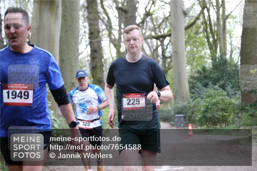 13.04.2025 - Hammer Lauf Jannik Wohlers http://msf.ph/oto/7654588 13.04.2025 10:33:38 Laufen 15, 1949, 15, 225, 328 meine-sportfotos.de