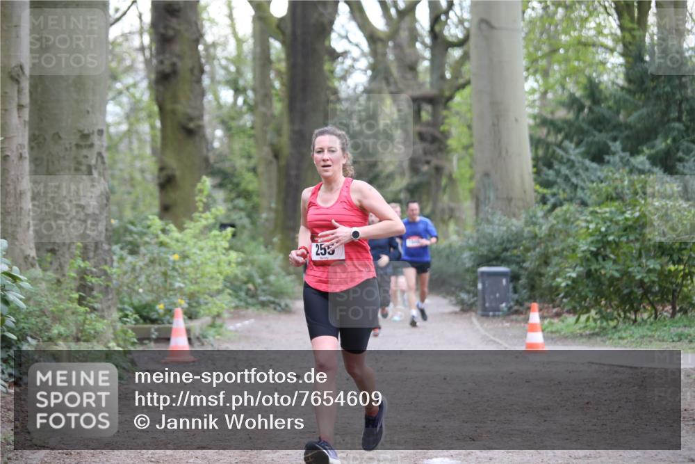 13.04.2025 - Hammer Lauf Jannik Wohlers http://msf.ph/oto/7654609 13.04.2025 10:33:30 Laufen 255 meine-sportfotos.de