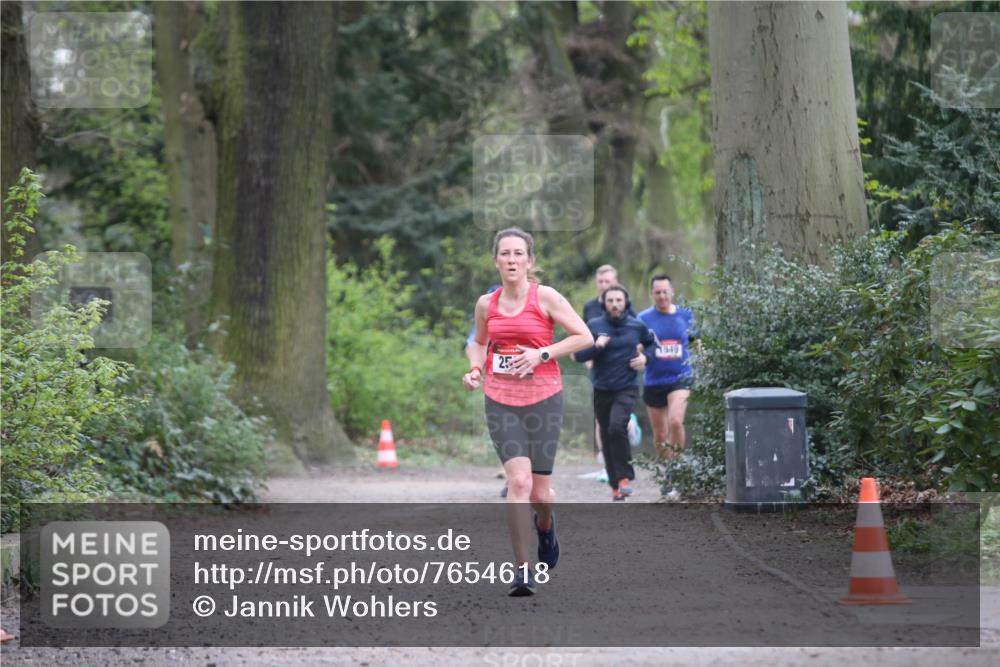 13.04.2025 - Hammer Lauf Jannik Wohlers http://msf.ph/oto/7654618 13.04.2025 10:33:26 Laufen 25, 1949 meine-sportfotos.de