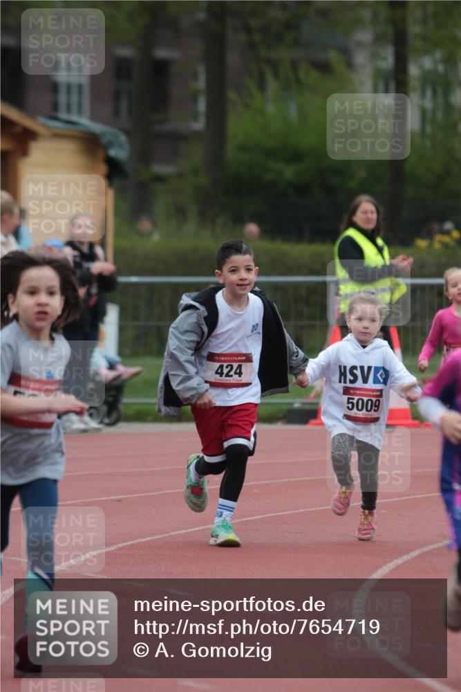 13.04.2025 - Hammer Lauf A. Gomolzig http://msf.ph/oto/7654719 13.04.2025 09:02:05 Ziel  meine-sportfotos.de