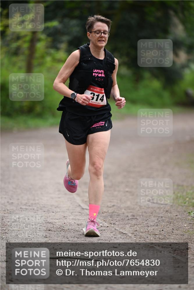 13.04.2025 - Hammer Lauf Dr. Thomas Lammeyer http://msf.ph/oto/7654830 13.04.2025 10:35:23 Laufen 0, 15, 314, 0 meine-sportfotos.de