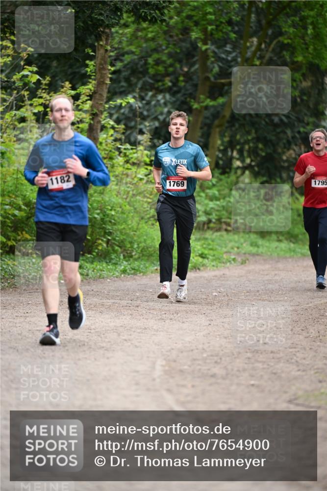 13.04.2025 - Hammer Lauf Dr. Thomas Lammeyer http://msf.ph/oto/7654900 13.04.2025 10:35:33 Laufen 1182, 1769, 1795 meine-sportfotos.de