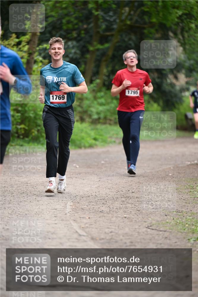 13.04.2025 - Hammer Lauf Dr. Thomas Lammeyer http://msf.ph/oto/7654931 13.04.2025 10:35:35 Laufen 057, 15, 1769, 1795 meine-sportfotos.de