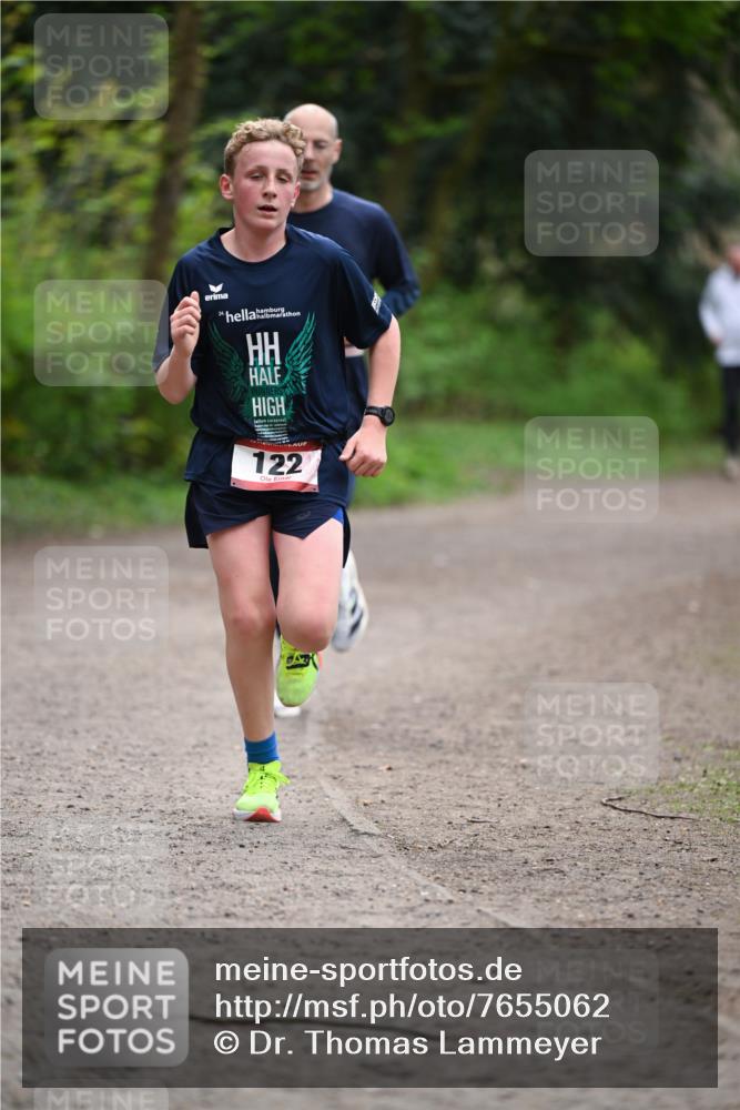 13.04.2025 - Hammer Lauf Dr. Thomas Lammeyer http://msf.ph/oto/7655062 13.04.2025 10:35:45 Laufen 122 meine-sportfotos.de