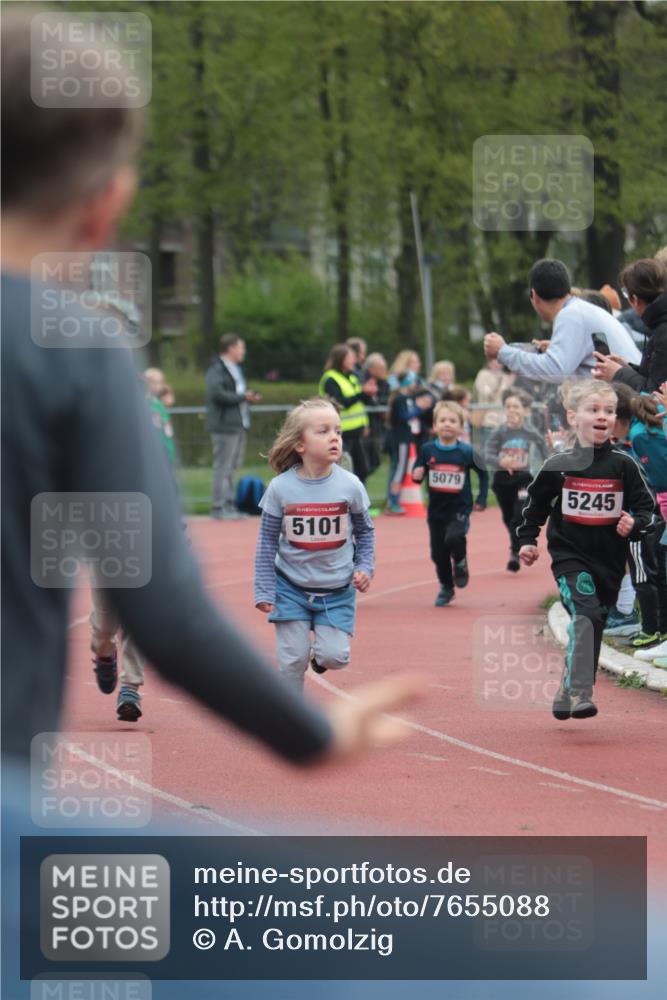 13.04.2025 - Hammer Lauf A. Gomolzig http://msf.ph/oto/7655088 13.04.2025 09:10:28 Ziel  meine-sportfotos.de
