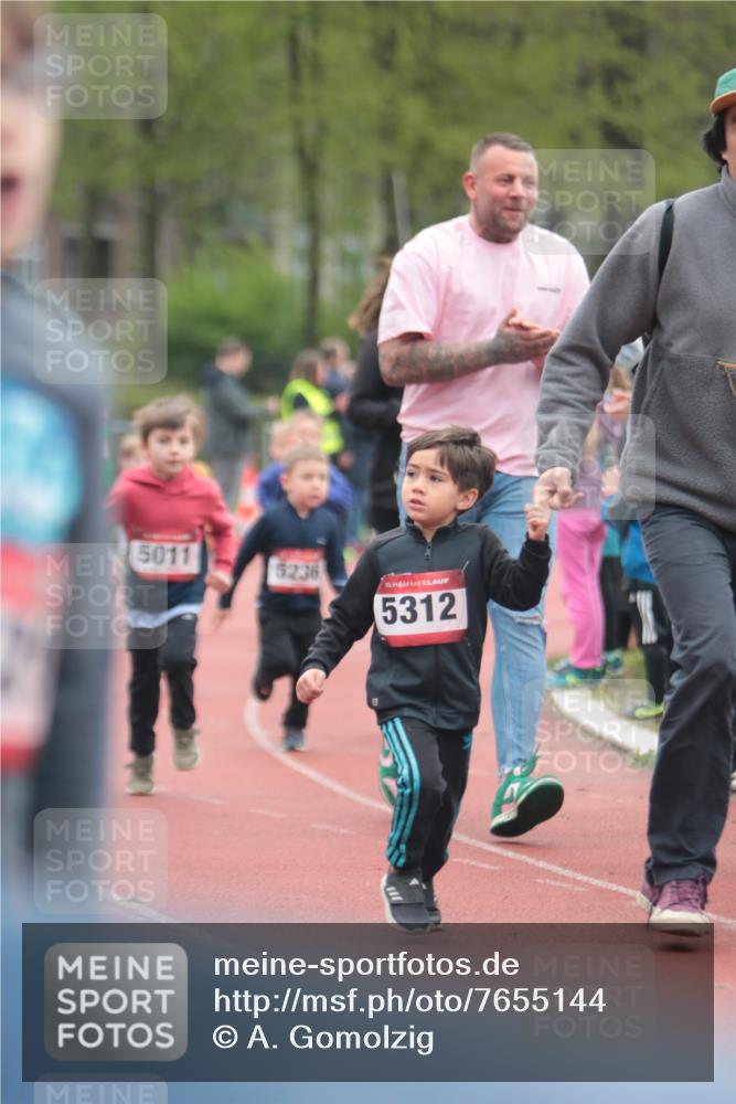 13.04.2025 - Hammer Lauf A. Gomolzig http://msf.ph/oto/7655144 13.04.2025 09:10:50 Ziel  meine-sportfotos.de