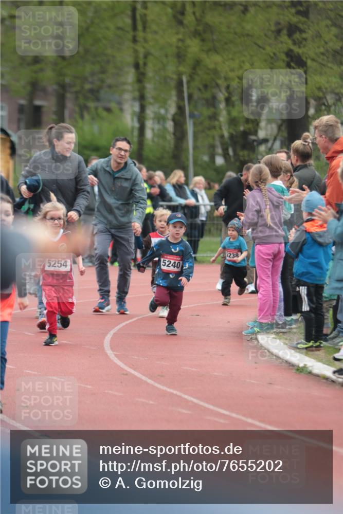 13.04.2025 - Hammer Lauf A. Gomolzig http://msf.ph/oto/7655202 13.04.2025 09:11:11 Ziel  meine-sportfotos.de