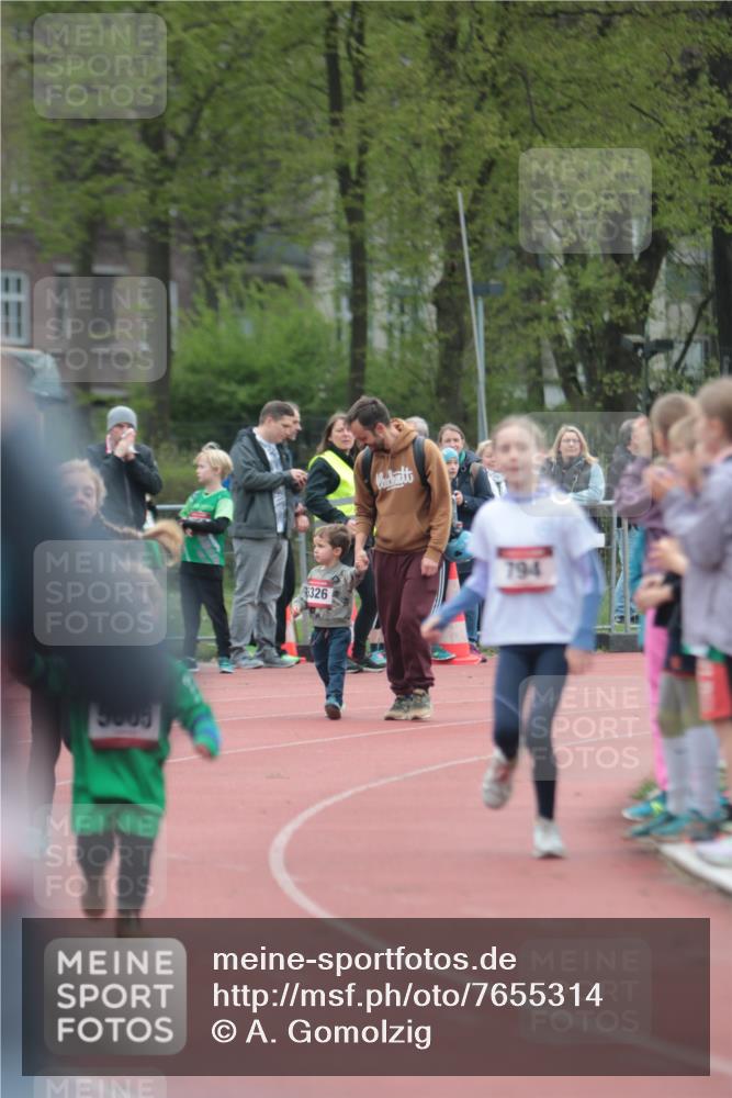 13.04.2025 - Hammer Lauf A. Gomolzig http://msf.ph/oto/7655314 13.04.2025 09:12:44 Ziel  meine-sportfotos.de