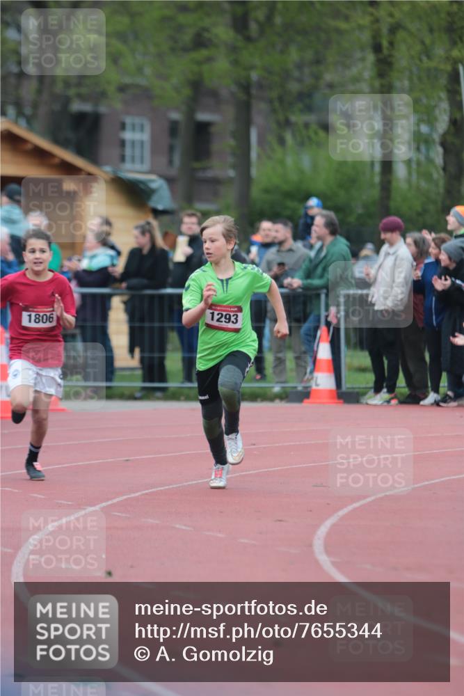 13.04.2025 - Hammer Lauf A. Gomolzig http://msf.ph/oto/7655344 13.04.2025 09:22:15 Ziel 458, 610, 1073, 1221, 1293, 1806 meine-sportfotos.de