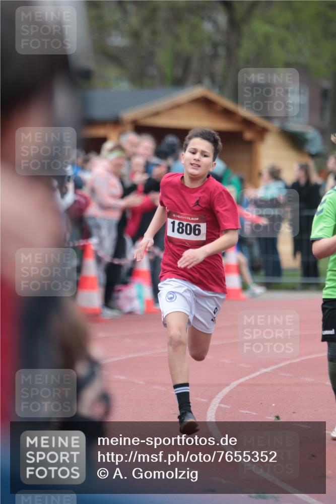 13.04.2025 - Hammer Lauf A. Gomolzig http://msf.ph/oto/7655352 13.04.2025 09:22:17 Ziel 458, 610, 1073, 1221, 1293, 1806 meine-sportfotos.de