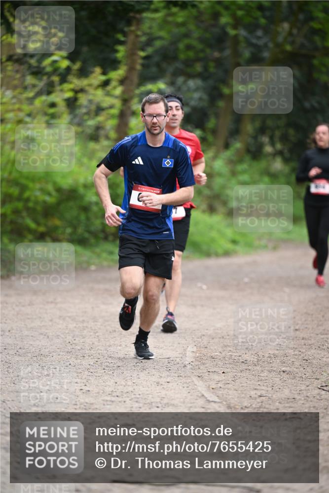 13.04.2025 - Hammer Lauf Dr. Thomas Lammeyer http://msf.ph/oto/7655425 13.04.2025 10:36:45 Laufen 15 meine-sportfotos.de